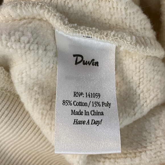 I’m Retired Sweatshirt by Duvin - Picture 5 of 6